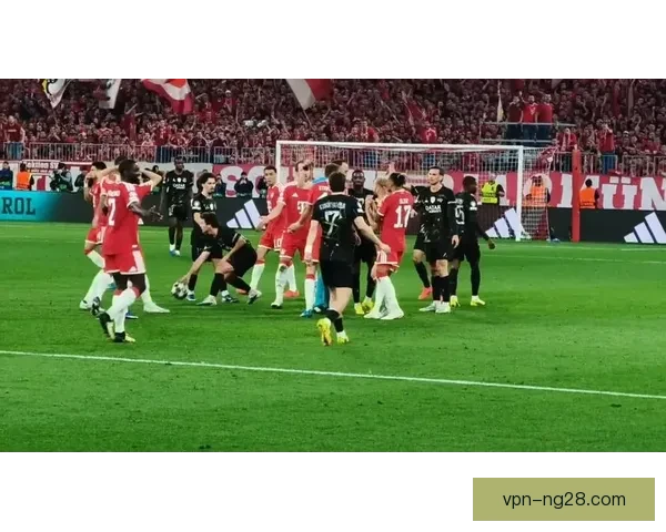 欧冠赛后争议瞬间全景回顾裁判判罚与关键转折再掀热议足坛风云焦点